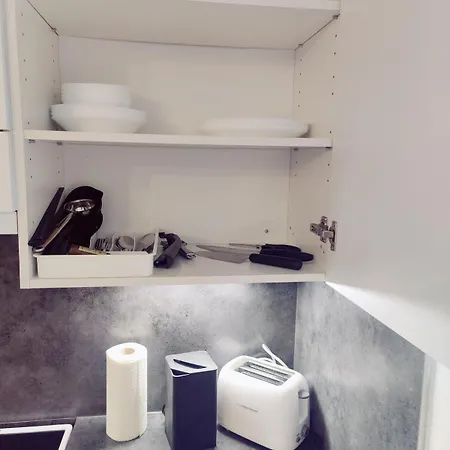 Cozy Near Roihuvuori Japanese Garden