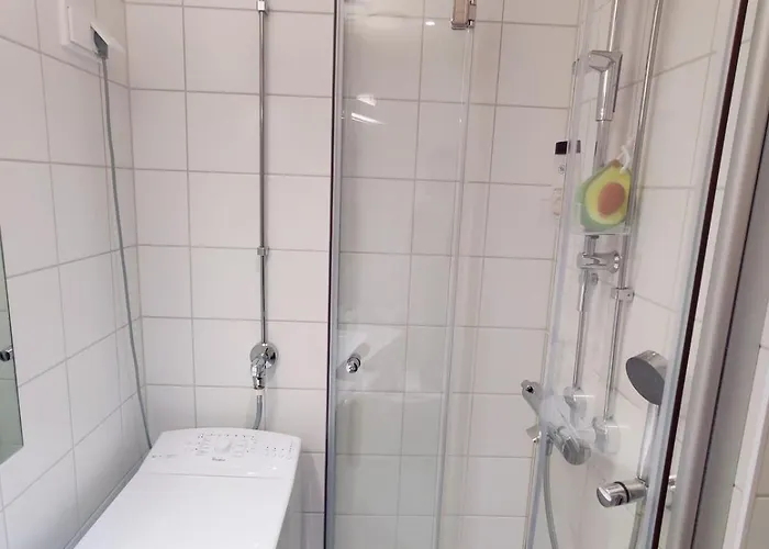 Cozy Near Roihuvuori Japanese Garden Apartment Helsinki