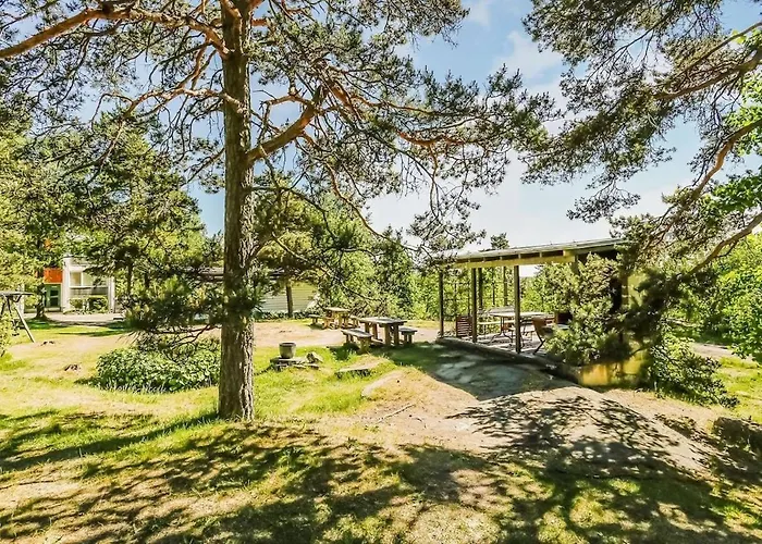 Apartment Cozy Near Roihuvuori Japanese Garden Helsinki