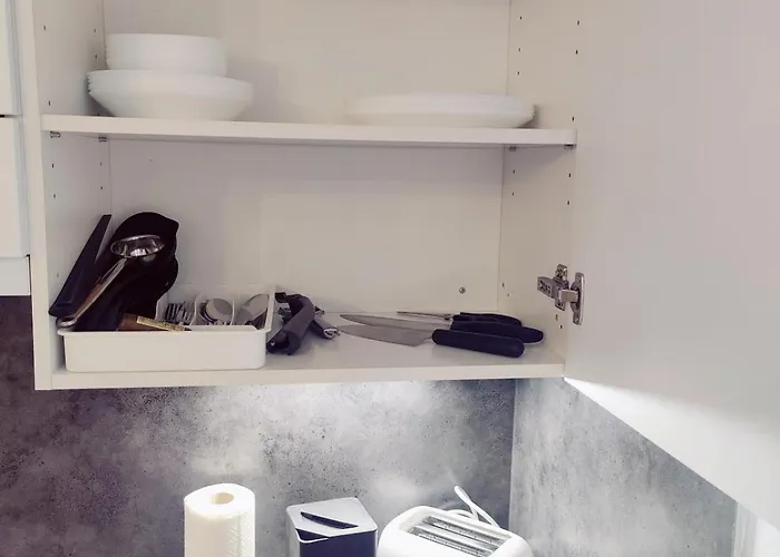 Cozy Near Roihuvuori Japanese Garden